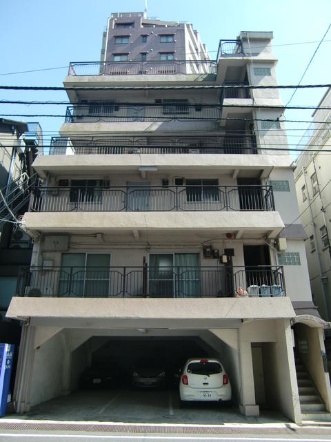 ニュー六本木マンション